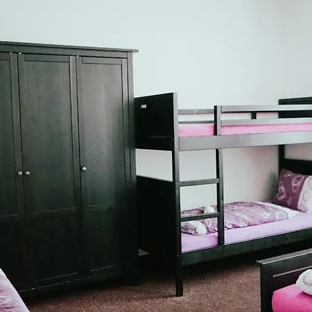 Πανσιόν Stara Skola *